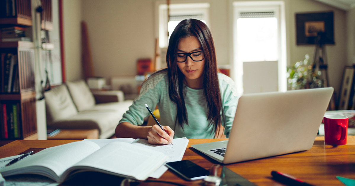 5 dicas infalíveis para se dar bem estudando à distância